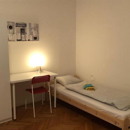 Apatrhostel Brno Бърно Екстериор снимка