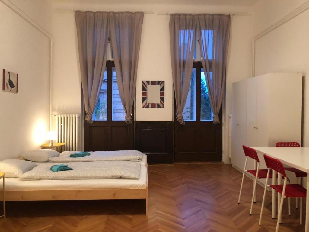 Apatrhostel Brno Бърно Екстериор снимка