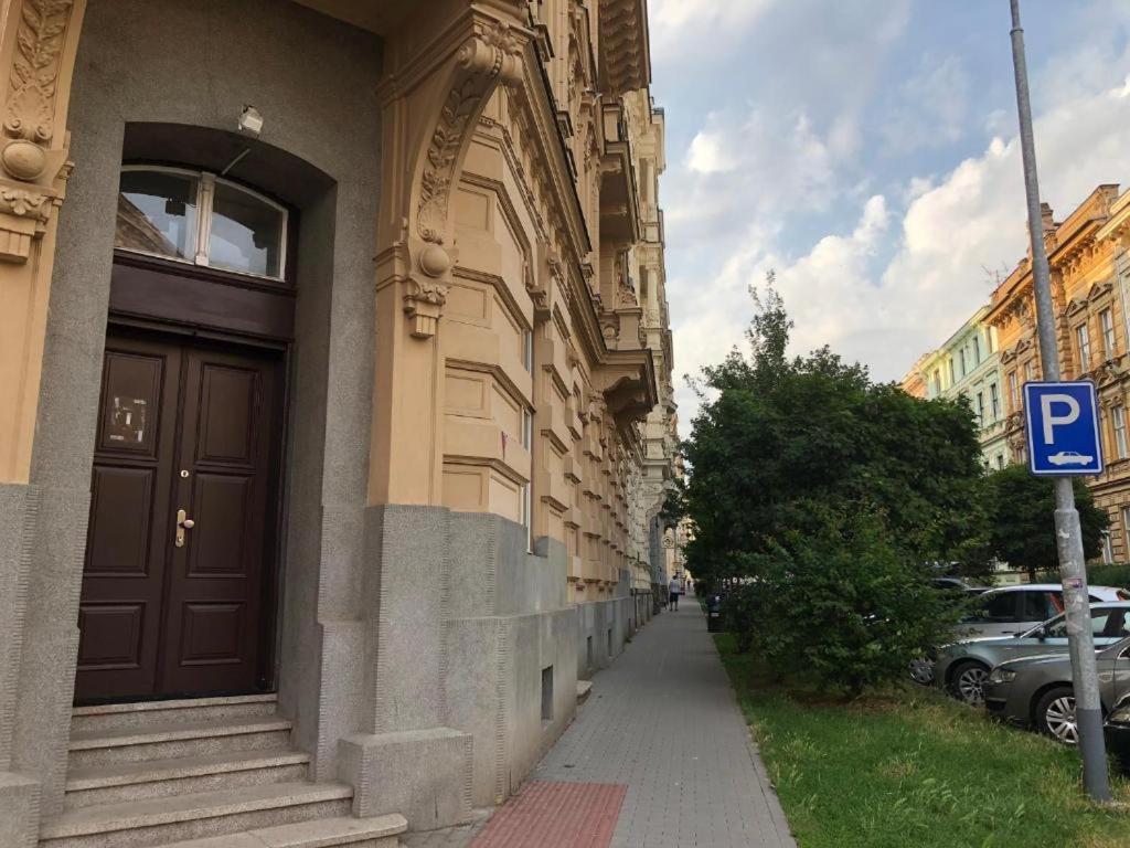 Apatrhostel Brno Бърно Екстериор снимка