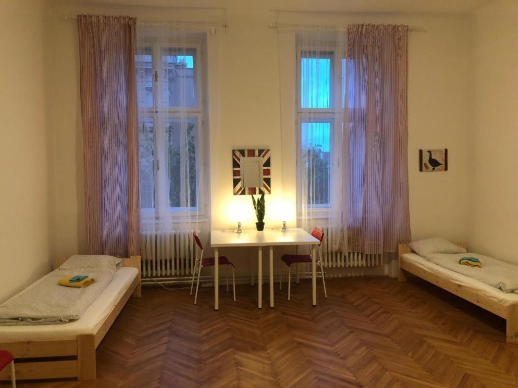 Apatrhostel Brno Бърно Екстериор снимка
