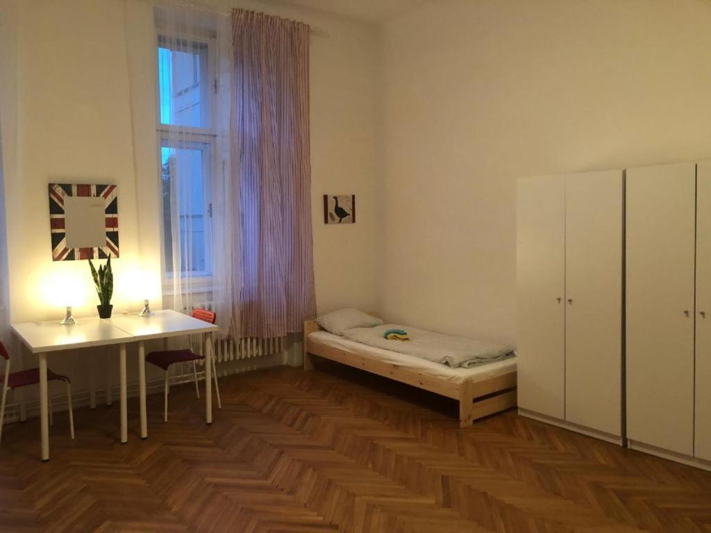 Apatrhostel Brno Бърно Екстериор снимка